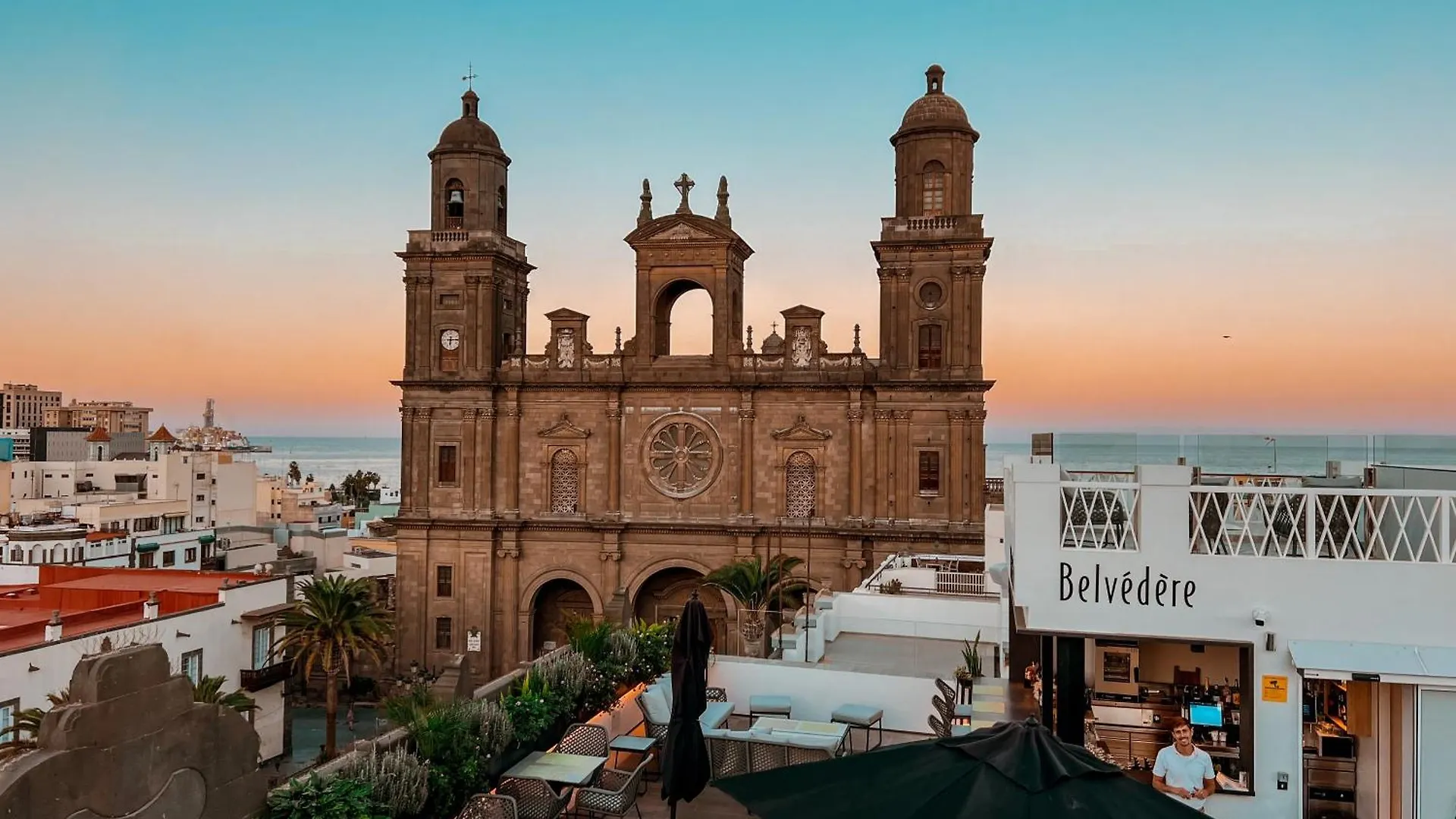 Boutique Hotel Cordial Plaza Mayor De Santa Ana contacts